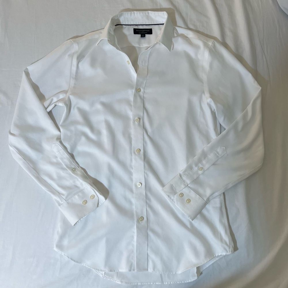 Banana Republic Men’s White Button Down